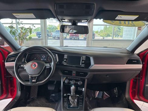 Used 2019 Volkswagen Jetta R-Line FWD image 20