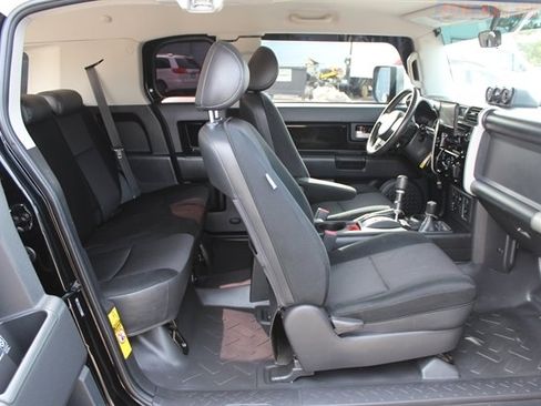 Used 2007 Toyota FJ Cruiser 4WD image 39