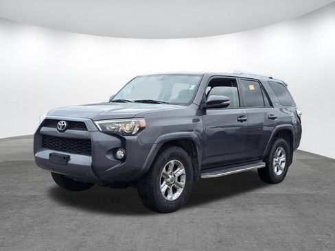 Used 2018 Toyota 4Runner SR5 Premium RWD image 3
