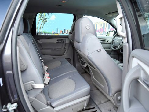 Used 2014 Chevrolet Traverse LS FWD image 37