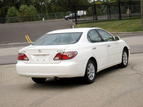 Used 2004 Lexus ES 330 image 13