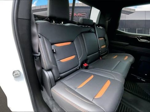 Used 2024 GMC Sierra 1500 AT4 w/ Technology Package image 25
