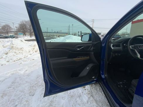 Used 2023 GMC Acadia SLE w/ Driver Convenience Package image 21