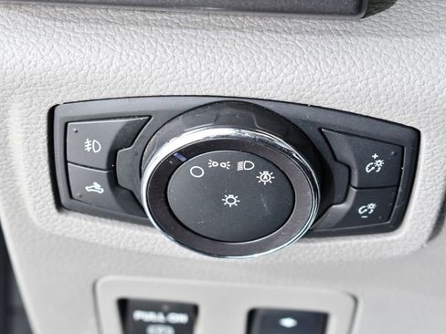 Used 2018 Ford F150 XLT w/ Equipment Group 302A Luxury AWD/4WD image 31