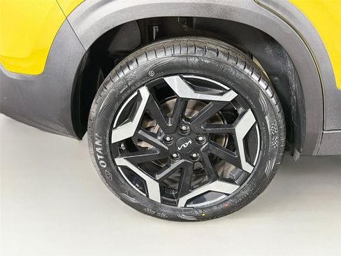 Used 2024 Kia Seltos SX AWD/4WD image 35