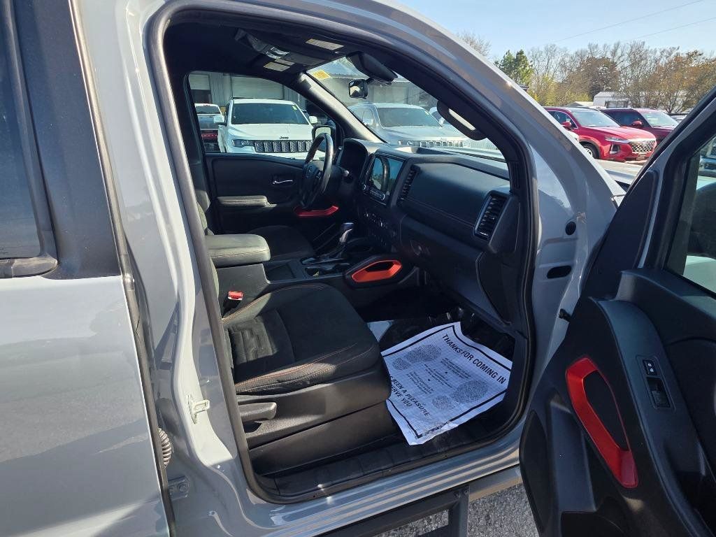 Used 2023 Nissan Frontier Pro-X w/ Pro Convenience Package RWD image 10
