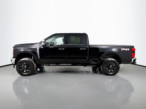 Used 2024 Ford F250 Lariat w/ Chrome Package image 5