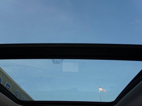 Used 2022 Jeep Grand Cherokee Overland image 19