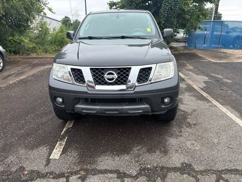 Used 2015 Nissan Frontier SV w/ SV Value Truck Package AWD/4WD image 2