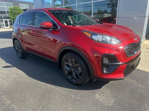 Used 2022 Kia Sportage LX w/ LX FWD Value Edition Package image 3