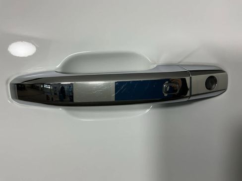 Used 2024 Chevrolet Silverado 2500 LTZ w/ LTZ Convenience Package image 5