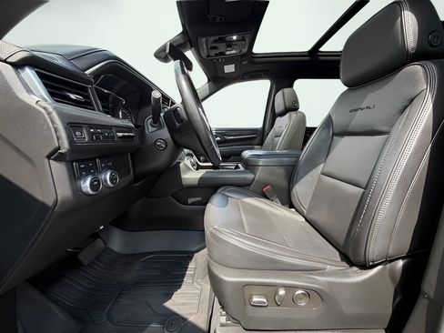 Used 2021 GMC Yukon Denali AWD/4WD image 16