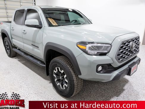 Used 2023 Toyota Tacoma TRD Off-Road w/ Black Out Package (TMS) image 6