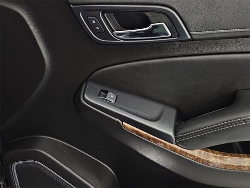 Used 2019 Chevrolet Tahoe Premier w/ Premier Plus Edition image 38