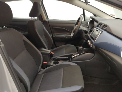 Used 2025 Nissan Versa SV FWD image 21