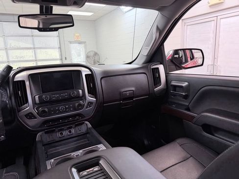 Used 2017 GMC Sierra 1500 SLT w/ SLT Premium Package AWD/4WD image 29