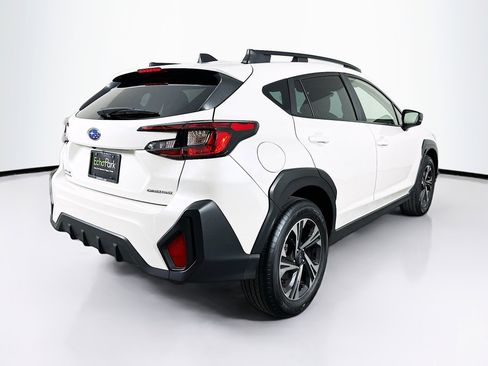 Used 2024 Subaru Crosstrek 2.0i Premium image 9