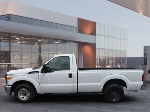 Used 2015 Ford F250 XL w/ XL Value Package image 3