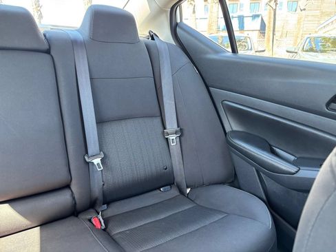 Used 2025 Nissan Altima 2.5 SV FWD image 37