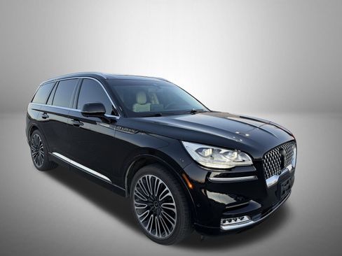 Used 2024 Lincoln Aviator Black Label w/ Dynamic Handling Package image 2