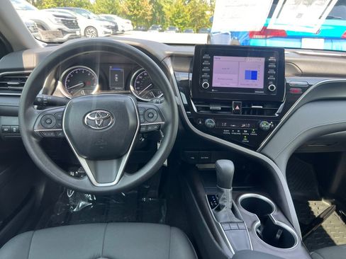 Used 2024 Toyota Camry LE FWD image 30