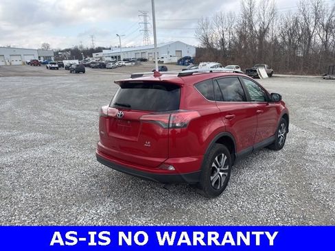 Used 2017 Toyota RAV4 LE image 17