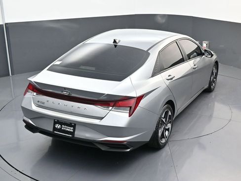 Used 2023 Hyundai Elantra SEL w/ Convenience Package image 22