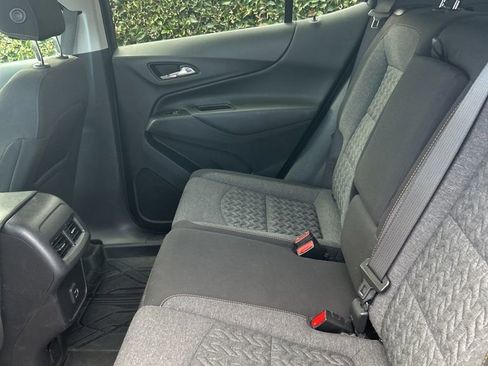 Used 2022 Chevrolet Equinox LT image 30