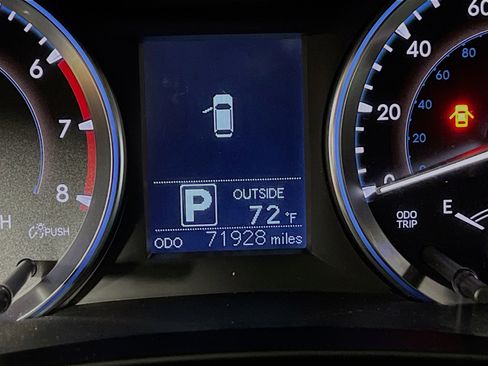 Used 2015 Toyota Highlander LE FWD image 21