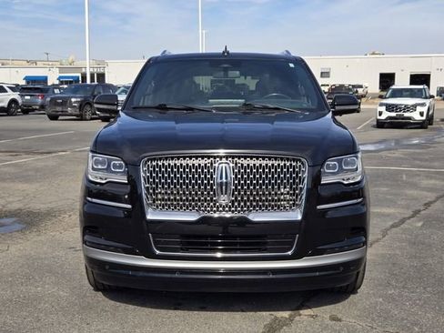 Certified 2024 Lincoln Navigator Reserve AWD/4WD image 8