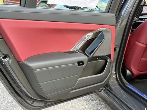 New 2026 BMW 740i image 11