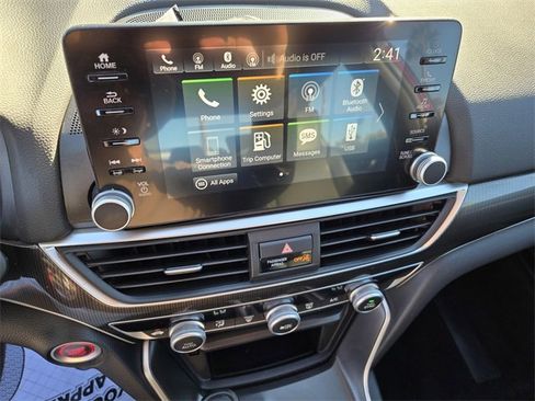 Used 2018 Honda Accord Sport image 14