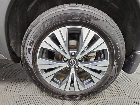 Used 2023 Nissan Rogue SV FWD image 40