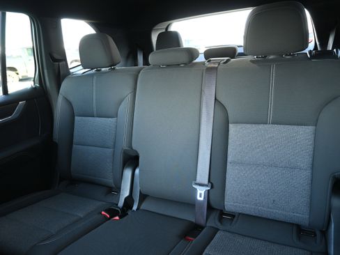 Used 2025 GMC Acadia Elevation image 26