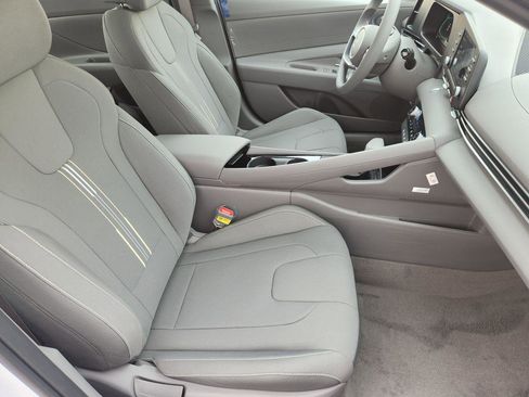 New 2026 Hyundai Elantra Blue image 11