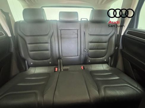 Used 2015 Volkswagen Touareg VR6 AWD/4WD image 11