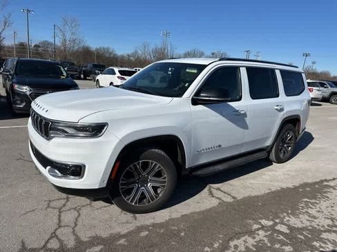 Used 2024 Jeep Wagoneer Series II image 13