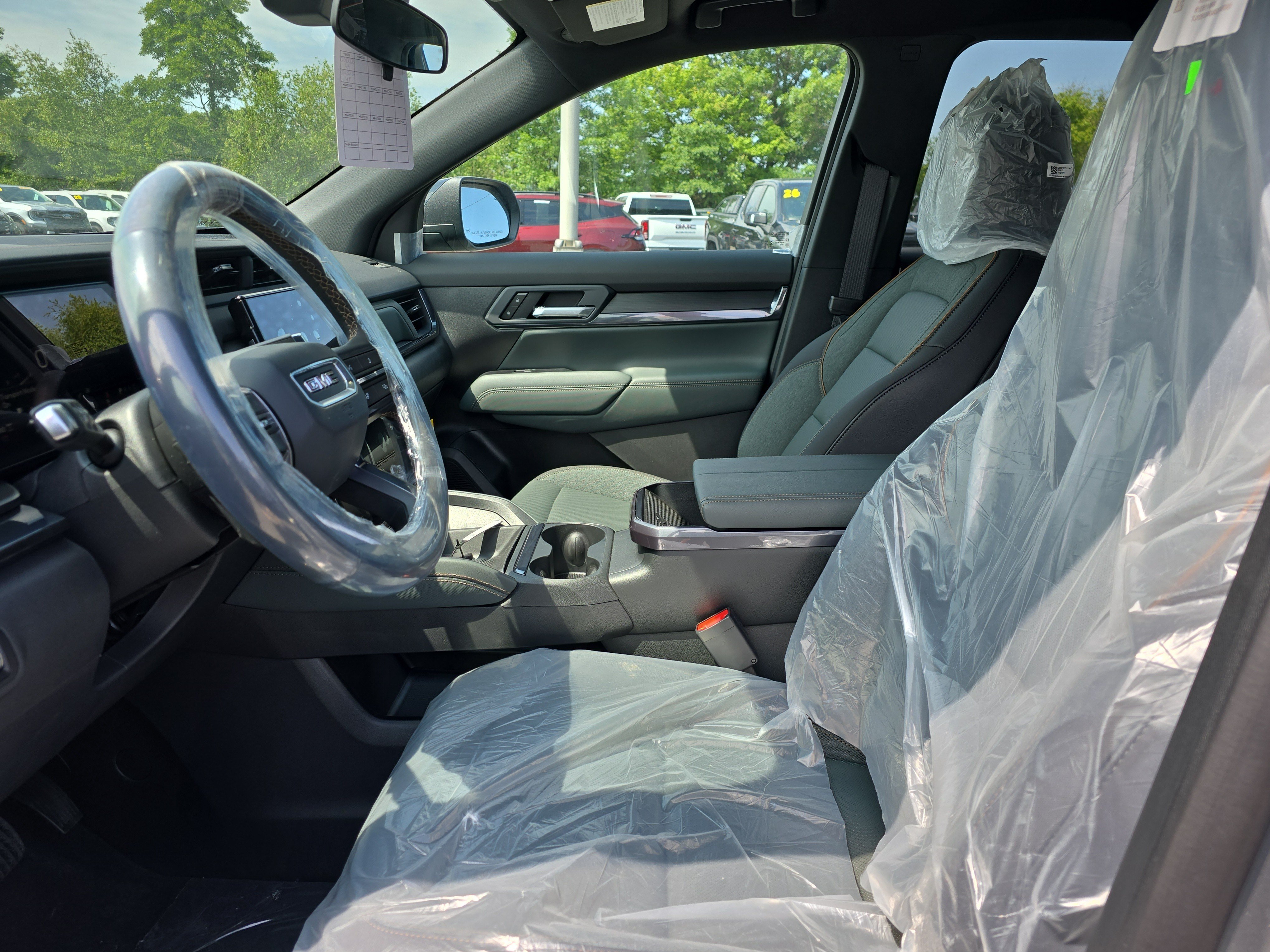 New 2027 GMC Terrain AT4 w/ LPO, Floor Liner Package AWD/4WD image 12