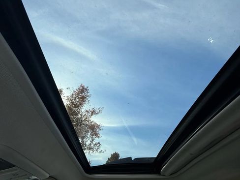 Used 2016 Subaru Outback 3.6R Limited image 27