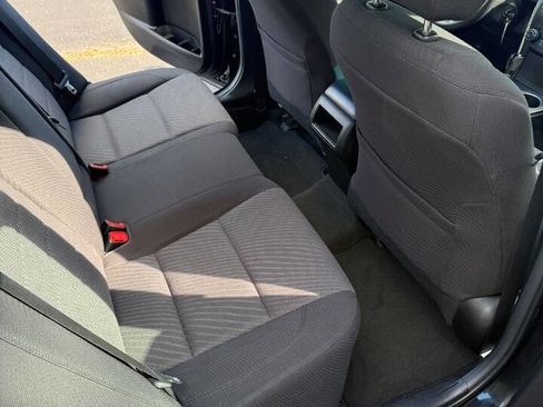 Used 2016 Toyota Camry LE FWD image 14
