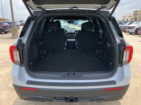 New 2026 Ford Explorer ST-Line RWD image 17
