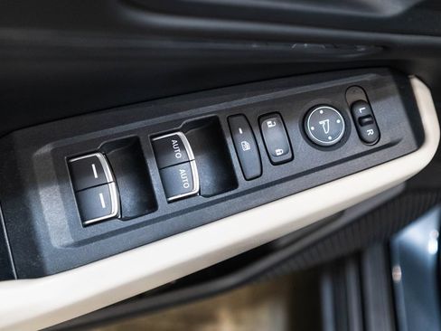 Used 2023 Honda Accord EX image 20