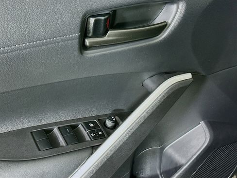 Used 2024 Toyota Corolla Cross AWD Hybrid image 14