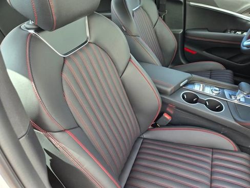 Used 2025 Genesis G70 2.5T w/ Sport Prestige Package image 23