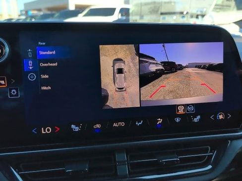 Used 2026 Chevrolet Equinox EV RS FWD image 25