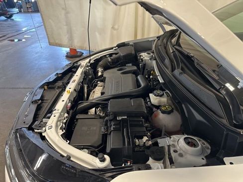 Used 2024 Chevrolet Equinox LT image 35