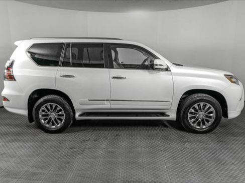 Used 2018 Lexus GX 460 Luxury image 9