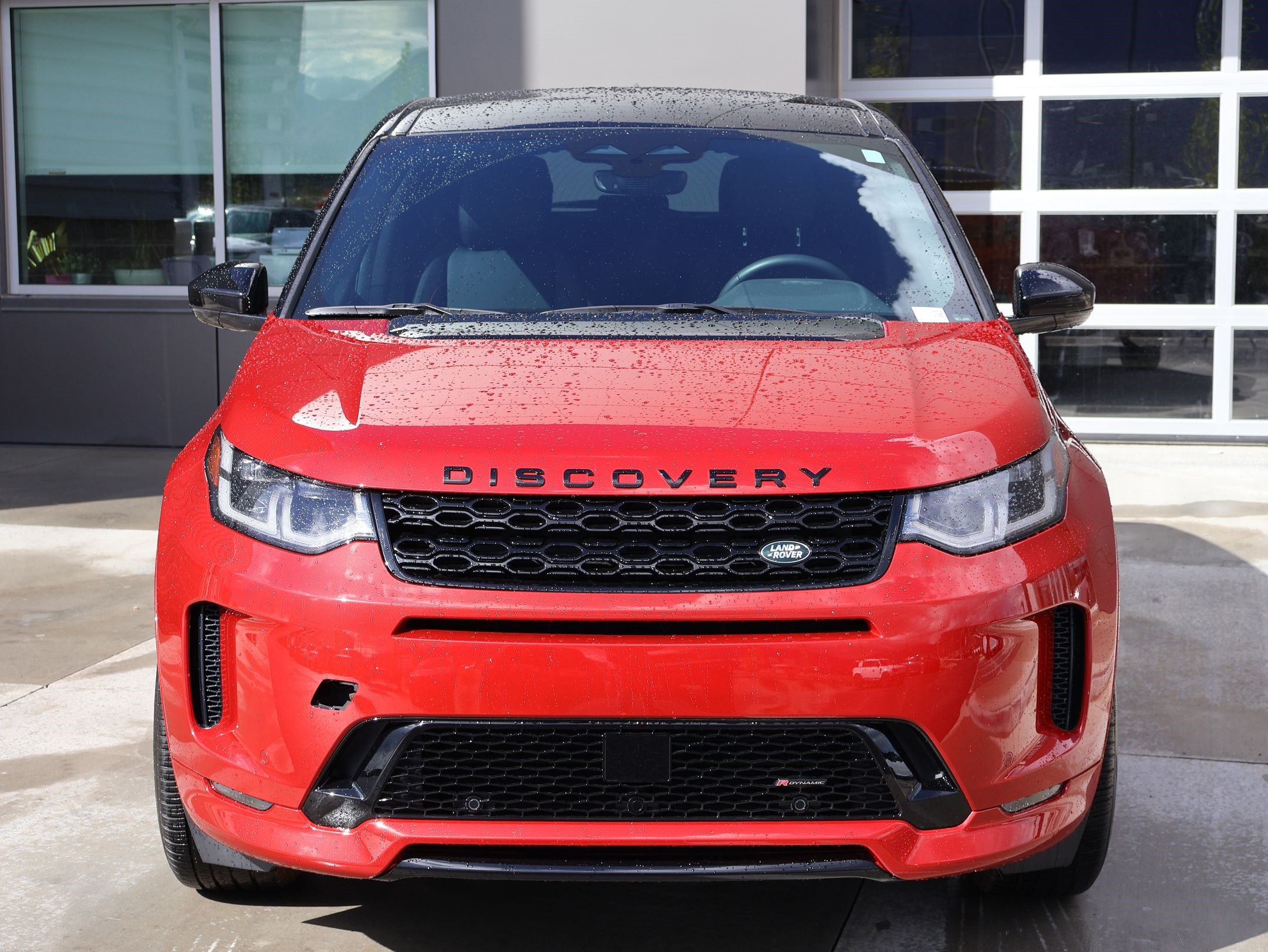 Used 2023 Land Rover Discovery Sport SE R-Dynamic AWD/4WD image 2