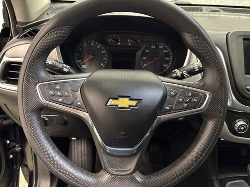 Used 2020 Chevrolet Equinox LS w/ LS Convenience Package FWD image 24
