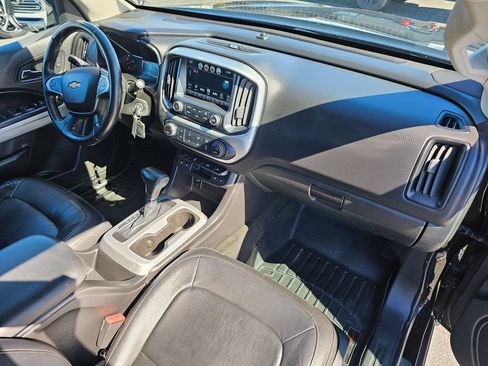 Used 2016 Chevrolet Colorado LT w/ Midnight Edition AWD/4WD image 11